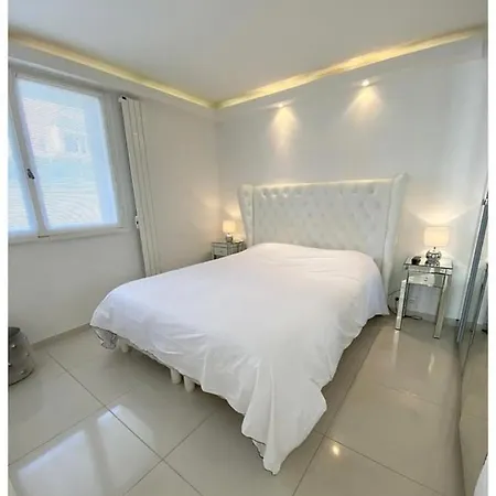 2 Pieces Lumineux Design En Hypercentre De دوفييل