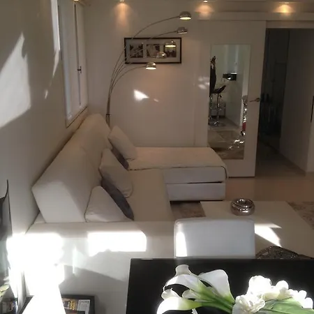 2 Pieces Lumineux Design En Hypercentre De * Deauville