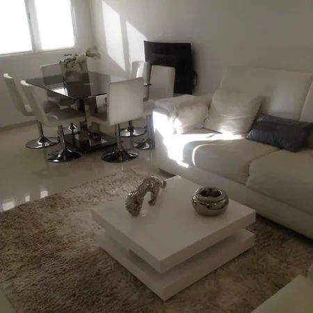 2 Pieces Lumineux Design En Hypercentre De Apartment